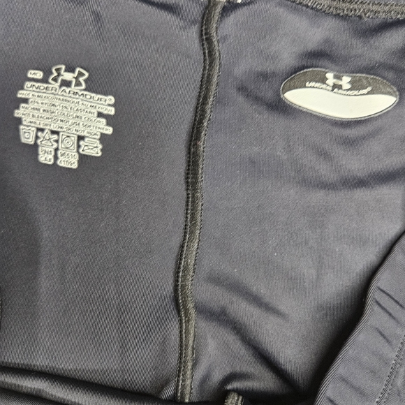 Under Armour Fitted All Season Gear Cropped Leggings Womens Medium Black Nylon - Picture 3 of 10